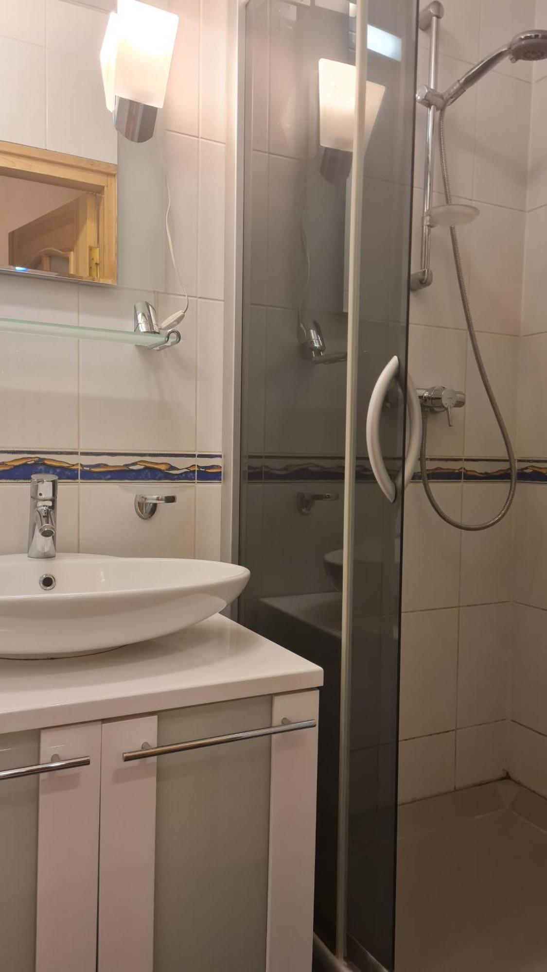 Rehouse, Antokolskio 13 Wilno Zewnętrze zdjęcie